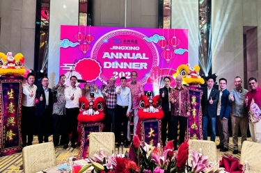 龍行千里 不忘初心 | 景興紙業(yè)全資子公司景興控股（馬）有限公司年會(huì)盛典點(diǎn)燃2024！